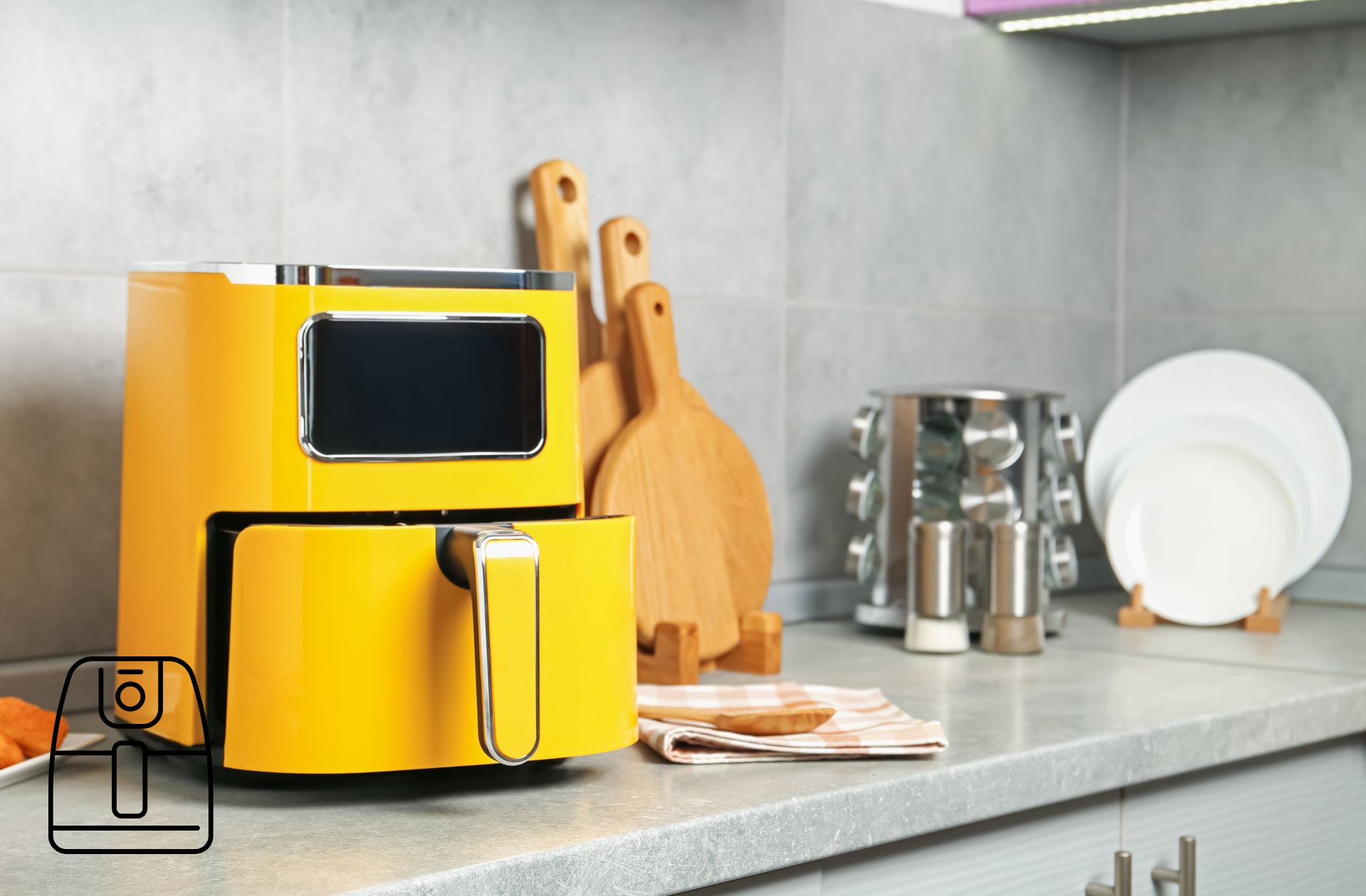 Aangekoekte Airfryer schoonmaken